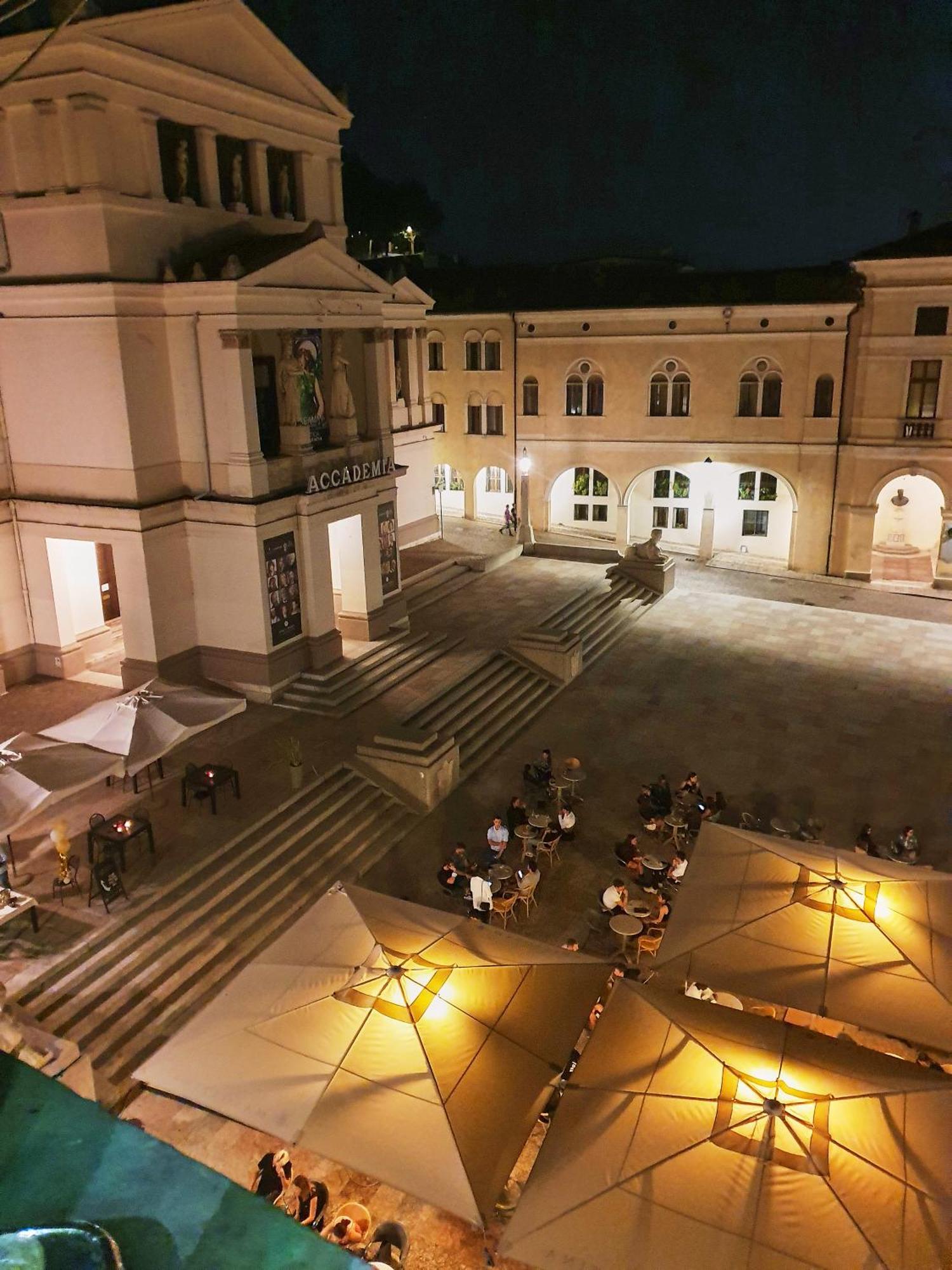 Attico Di Piazza Cima Apartment Conegliano Exterior foto